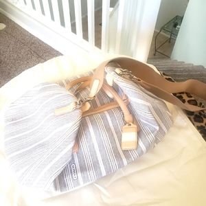 Overnight duffel bag